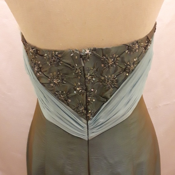 Iridescent Evening Gown - Picture 7 of 8